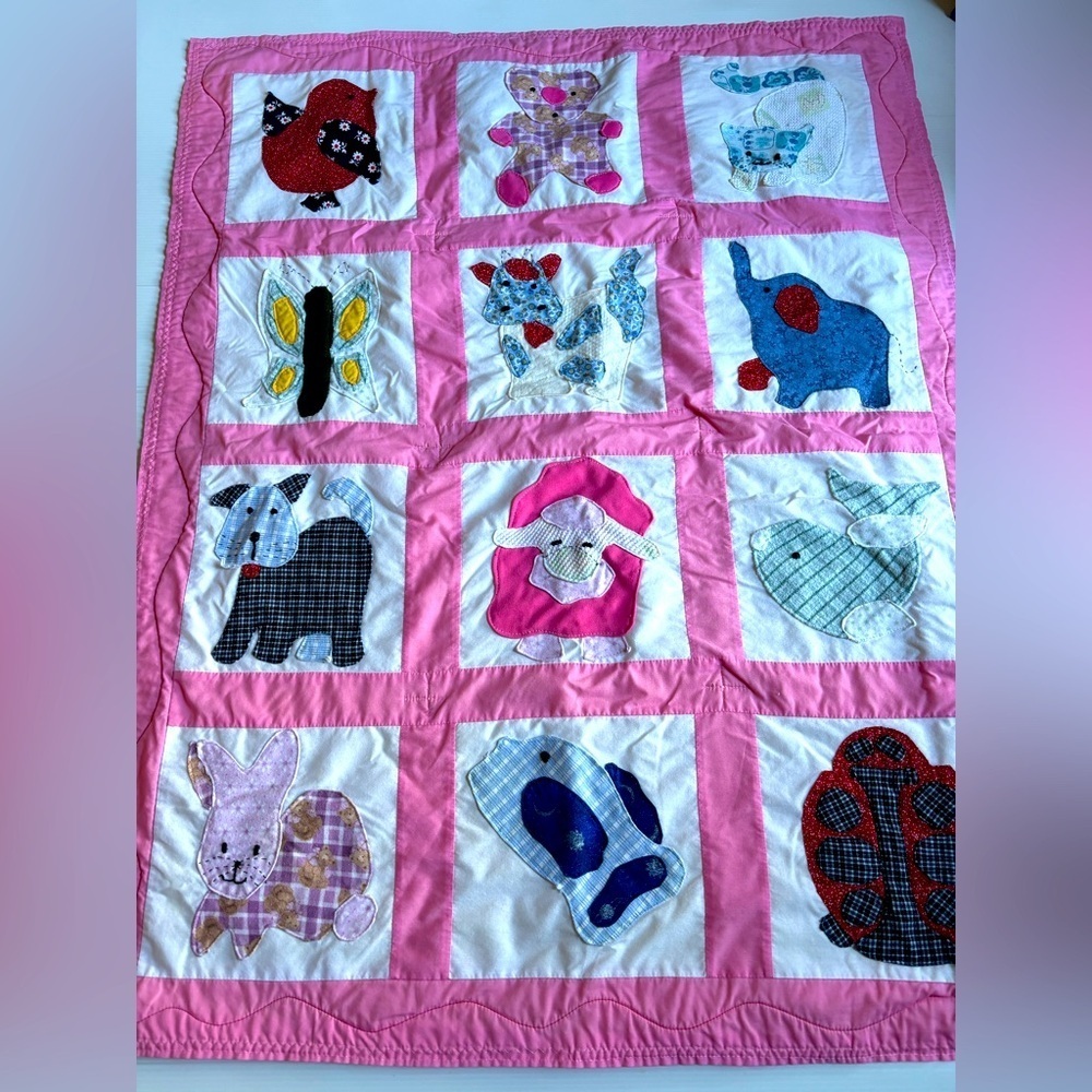 Pink Elephant Applique Baby Quilt